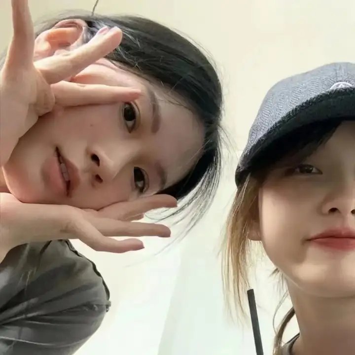 我仍在这里 封面