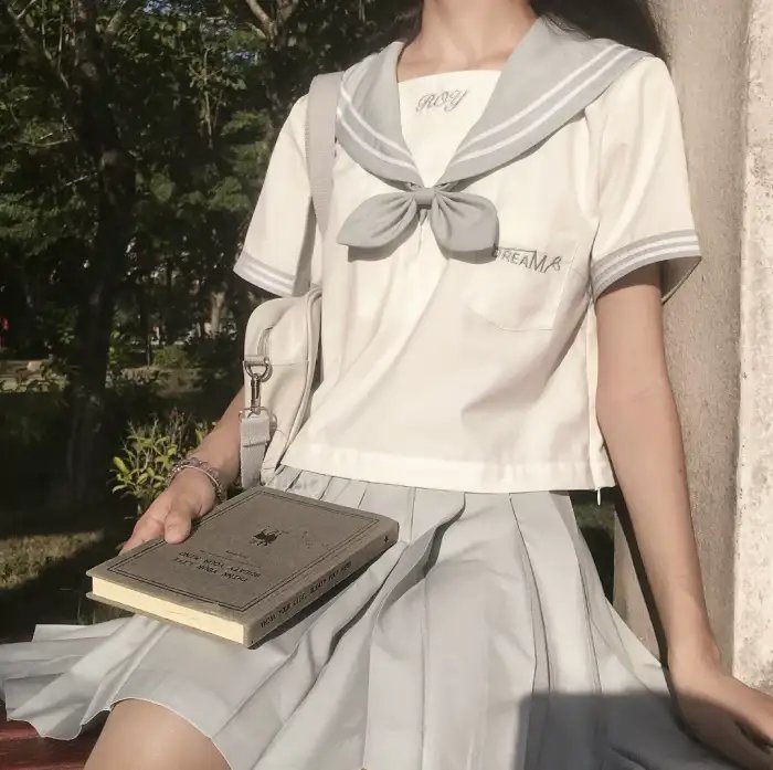 支持女孩们 封面